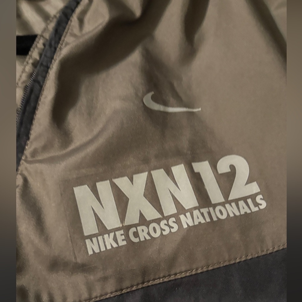 Nike windbreaker jacket and XN12 Nike cross nationals women’s large - Picture 2 of 5